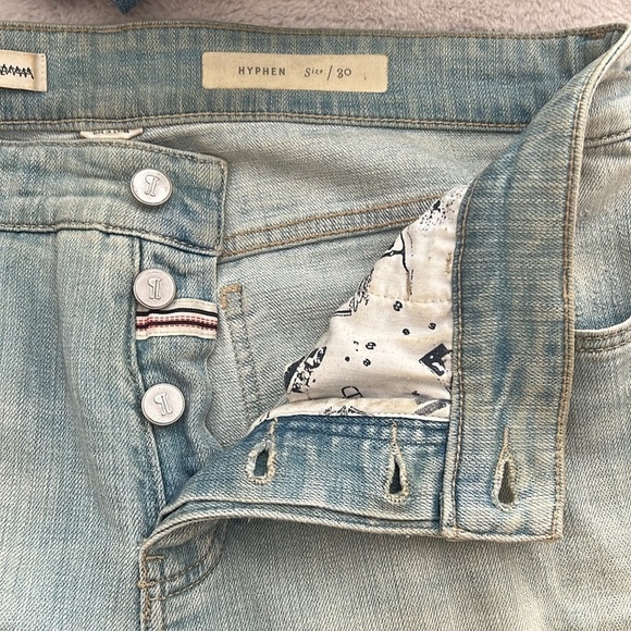 Anthropologie Pilcro Hyphen Distressed Frayed Hem Boyfriend Jeans - Picture 5 of 11